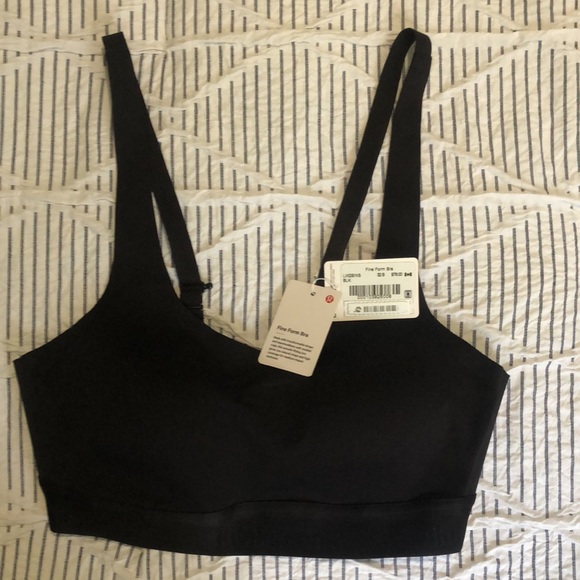 NWT Lululemon fine form bra in black - Picture 5 of 5